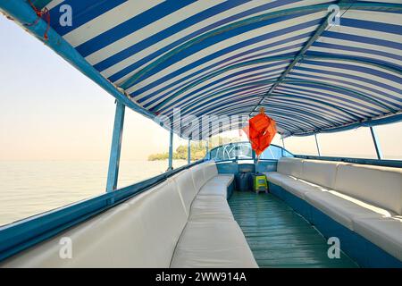 Tana Lake, 1830 m Über dem Meeresspiegel ist er die Quelle des Blauen Nils. Im See gibt es viele Inseln, er ist reich an Klöstern und Kirchen. Stockfoto