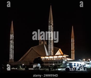 Die Faysal-Moschee in Islamabad gehört zu den größten religiösen Gebäuden der Welt Stockfoto