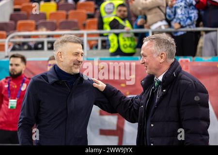 Rumänien-Manager Eduard Iordanescu und Nordirland-Manager Michael O'Neill, während des Internationalen Freundschaftsfußballspiels zwischen Rumänien und Nordirland am 22. März 2024 in der Arena Nationala in Bukarest, Rumänien - Foto Mihnea Tatu/DPPI Credit: DPPI Media/Alamy Live News Stockfoto