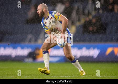 Leeds, Großbritannien. März 2024. AMT Headingley Rugby Stadium, Leeds, West Yorkshire, 22. März 2024. Betfred Challenge Cup Leeds Rhinos gegen St. Helens. Matt Frawley von Leeds Rhinos Credit: Touchlinepics/Alamy Live News Stockfoto