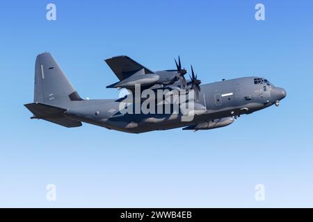 Split, Kroatien - 31. Mai 2023: Flugzeug der US Air Force Lockheed Martin Hercules am Flughafen Split (SPU) in Kroatien. Stockfoto