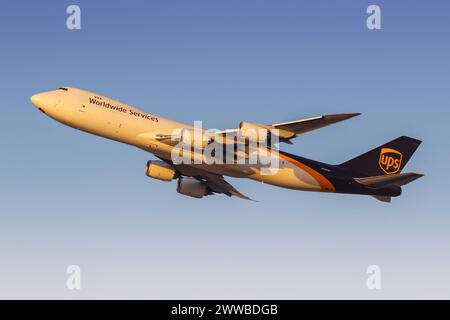 Dubai, Vereinigte Arabische Emirate - 17. Februar 2024: UPS United Parcel Service Boeing 747-8F Flugzeug am Flughafen Dubai (DXB) in den Vereinigten Arabischen Emiraten. Stockfoto