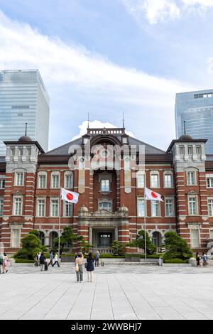 Tokio, Japan - 24. September 2023: Bahnhofsgebäude in Tokio, Japan. Stockfoto