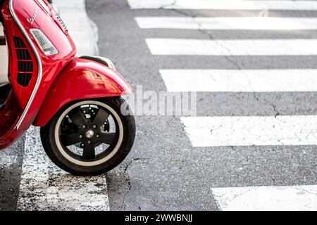 Roter Motorrad-Hintergrund Stockfoto