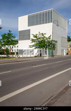 Deutschland, Bayern, München, Straße vor dem Nationalsozialismus-Dokumentationszentrum Stockfoto