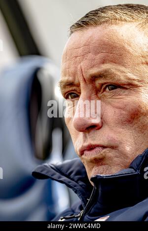 WERKENDAM, Niederlande. März 2024. Fußball, Stadion de Zwaaier, BetNation Divisie, Saison 2023/2024, während des Spiels Kozakken Boys - Jong Almere City, Kozakken Boys Trainer Edwin Grunholz Credit: Pro Shots/Alamy Live News Stockfoto