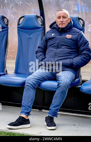 WERKENDAM, Niederlande. März 2024. Fußball, Stadion de Zwaaier, BetNation Divisie, Saison 2023/2024, während des Spiels Kozakken Boys - Jong Almere City, Kozakken Boys Trainer Edwin Grunholz Credit: Pro Shots/Alamy Live News Stockfoto