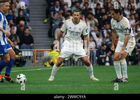 Luís Figo ON während des Corazon Classic 2024 Benefizfußballspiels zwischen Real Madrid und dem FC Porto im Santiago Bernabeu Stadion in Madrid auf Ma Stockfoto