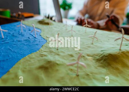 Windturbinenmodell im Büro Stockfoto