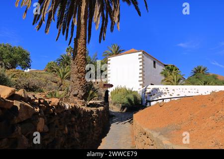 20. November 2023 - Betancuria, Fuerteventura in Spanien: Hektik im kleinen Dorf im Herzen der Insel Stockfoto