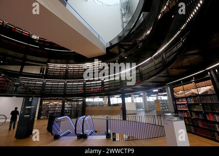 09/13 Malala Yousafzai eröffnet Europas größte öffentliche Bibliothek in Birmingham. Stockfoto