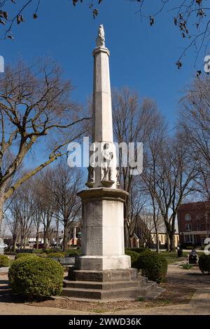 Ottawa, Illinois – USA – 21. März 2024: Das LaSalle County Civil war Soldiers Memorial von Edward McInhill, errichtet 1873 in Washington Stockfoto