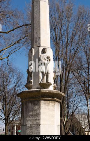 Ottawa, Illinois – USA – 21. März 2024: Das LaSalle County Civil war Soldiers Memorial von Edward McInhill, errichtet 1873 in Washington Stockfoto