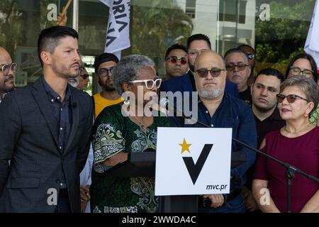 San Juan, USA. März 2024. Senatorin Ana Irma Rivera Lassén, die sich für das Amt des Resident Commissioner der Citizens' Victory Movement (MVC, Spanisch) kandidiert, spricht am 22. März 2024 vor der staatlichen Wahlkommission in San Juan, Puerto Rico vor der Menge. Eine jüngste Klage der Partido Popular Democratico führte zur Disqualifizierung mehrerer Kandidaten aus der MVC und Proyecto Dignidad. (Foto: Carlos Berríos Polanco/SIPA USA) Credit: SIPA USA/Alamy Live News Stockfoto