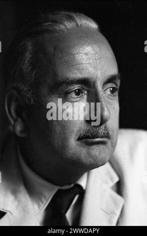 Der argentinische Jurist, Politologe, Journalist, Politiker und Redakteur Marcelo Sánchez Sorondo, während eines Presseinterviews in Buenos Aires am 4. Dezember 1968. Stockfoto