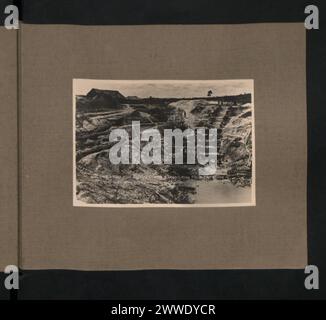 Monochrome Fotografien von Malaya aus dem Jahr 1924, veröffentlicht als Souvenir der British Empire Exhibition, aktuelle Städte, Dörfer, Häfen, Straßen, Landschaften und das tägliche Leben unter Kolonialherrschaft. Stockfoto