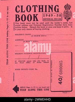 In den 1940er Jahren benutzten britische Bürger Rationsbücher mit Gutscheinen für Lebensmittel und Kleidung. Die Bekleidungsrationierung begann 1941 und dauerte acht Jahre, um Stoff- und Produktionskapazitäten für den Krieg zu erhalten. Stockfoto