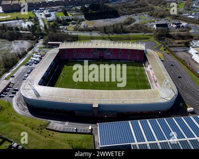 Llanelli, Großbritannien. März 2024. Luftaufnahme des Parc y Scarlets Stadions in Swansea am 23. März 2024. Dieses Bild darf nur für redaktionelle Zwecke verwendet werden. Nur redaktionelle Verwendung. Quelle: Ashley Crowden/Alamy Live News Stockfoto