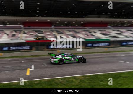 Scarperia, Firenze, Italien. März 2024. 908 Porsche 911 GT3 Cup des Teams Seblajoux Racing von Duwo Racing während des Hankook 12H Rennens auf dem Mugello Circuit (Bild: © Luca Martini/ZUMA Press Wire) NUR REDAKTIONELLE VERWENDUNG! Nicht für kommerzielle ZWECKE! Stockfoto