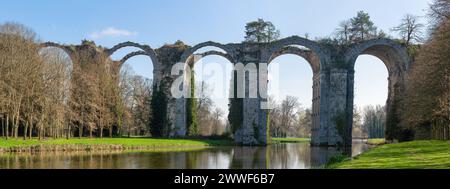 Aquädukt des Schlosses von Maintenon im Departement Eure-et-Loir - Frankreich Stockfoto