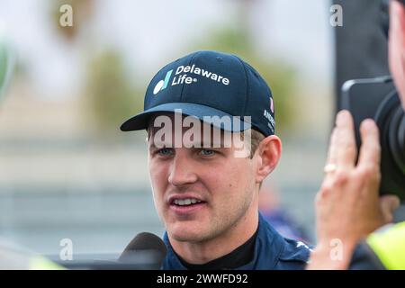 MARCUS ERICSSON (28) aus Kumla, Schweden, gibt ein Interview mit den Medien während der ersten Thermal Club $1 Million Challenge im Thermal Club in Thermal, CA. Stockfoto