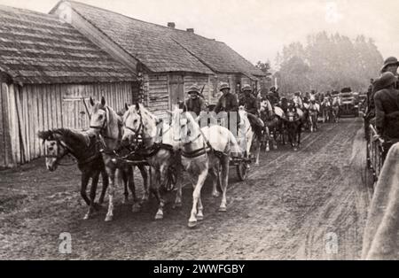 Rakau, Weißrussland, 1939 die Bevölkerung der Stadt Rakau begrüßt Einheiten der Roten Armee, die in die Stadt im Westen Weißrusslands eindringen. Stockfoto