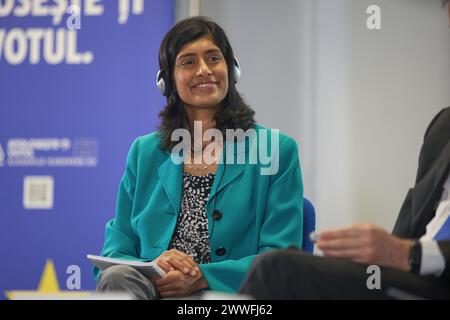 Bukarest, Rumänien. März 2024: Meena Fernandes, Politikanalytikerin beim Forschungsdienst des Europäischen Parlaments, nimmt an der Debatte über die Kosten des nicht-Europa Teil Stockfoto