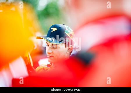 Melbourne, Australien. 24. März 2024: Melbourne Grand Prix Circuit, Melbourne, Victoria, Australien; Formel 1 Grand Prix von Australien: Renntag; Nummer 81 McLaren Fahrer Oscar Piastri Credit: Action Plus Sports Images/Alamy Live News Stockfoto
