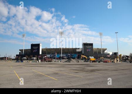 Buffalo, NY, USA. März 2024. Das Highmark Stadium ist in der Nebensaison leer. Die Buffalo Bills spielen noch eine Saison hier, bevor sie acr verschieben Stockfoto