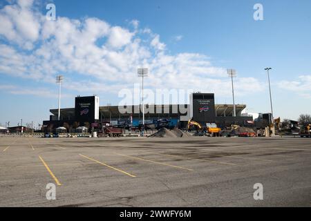 Buffalo, NY, USA. März 2024. Das Highmark Stadium ist in der Nebensaison leer. Die Buffalo Bills spielen noch eine Saison hier, bevor sie acr verschieben Stockfoto