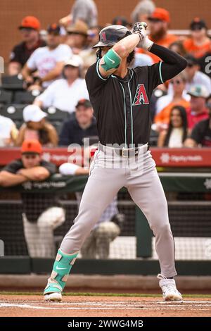 Arizona Diamondbacks Right Fielder Corbin Carrol (7) verdoppelt sich im ersten Inning eines MLB Spring Training Baseballspiels gegen den San Francisco Gia Stockfoto