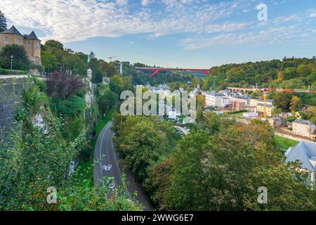 Luxemburg-Stadt (Luxemburg, Lëtzebuerg): Alzette-Tal, Brücke der Großherzogin Charlotte in , Luxemburg, Luxemburg Stockfoto