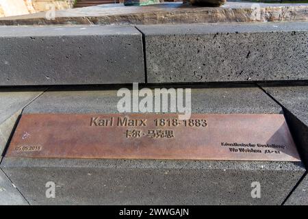 Trier: Karl-Marx-Statue, Werk des Bildhauers Wu Weishan ist ein Geschenk der Volksrepublik China in Mosel, Rheinland-Pfalz, Rheinland-Pfalz Stockfoto