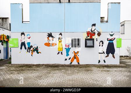 München, Deutschland. März 2024. Drachenkugelbild an der Wand der Häuser im olympiastadt München. (Foto: Alexander Pohl/SIPA USA) Credit: SIPA USA/Alamy Live News Stockfoto