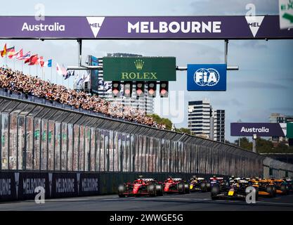 Melbourne, Australien. März 2024. Die Fahrer warten auf den Start vor dem Formel-1-Grand-Prix von Australien im Albert Park in Melbourne, Australien, 24. März 2024. Quelle: Ma Ping/Xinhua/Alamy Live News Stockfoto