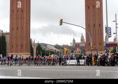 Die letzte Etappe der Volta a Catalunya beginnt mit Tadej Pogacar als unbestrittenem Führer und beginnt und endet in Barcelona, ​​culminating, beim Aufstieg des Montjuic Berges. Tadej Pogacar hat sich während des gesamten Rennens als unaufhaltsam erwiesen. Comienza la última etapa de la Volta a Catalunya con Tadej Pogacar como Líder untrennbar, con inicio y final en Barcelona, culminando en la Montaña de Montjuic. Tadej Pogacar se ha mostrado intratable durante toda la carrera. IM Bild: Tadej Pogacar News Sports-Barcelona, Spanien - Sonntag, 24. März 2024 (Foto: Eric Renom/LaPresse) Stockfoto