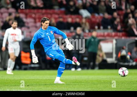 Kopenhagen, Dänemark. März 2024. Torhüter Yann Sommer (1) aus der Schweiz beim Fußball-Freundschaftsspiel zwischen Dänemark und der Schweiz in Parken in Kopenhagen. (Foto: Gonzales Photo - Frederikke Jensen). Stockfoto