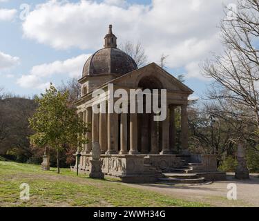 Kirche in Sacro Bosco („Heiliger Wald“) alias Parco dei Mostri (Park der Monster) in Bomarzo, Viterbo, Latium, Italien. März 2024 Stockfoto