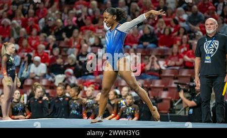 West Valley City, USA. März 2024. Selena Harris der UCLA war hinter Jade Carey auf Platz zwei. aber gewann mit einem Ergebnis von 39,825 beim vierten Sieg der Pac-12 Women's Gymnastics Championship in Folge im Maverik Center, West Valley City, Utah am 23. März 2024 (Foto: Jeff Wong/SIPA USA) Credit: SIPA USA/Alamy Live News Stockfoto