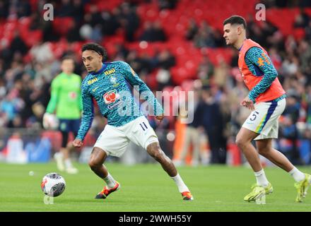 Raphinha (Barcelona) aus Brasilien während der Vorbereitungsphase während des Internationalen Freundschaftsspiels zwischen England und Brasilien im Wembley-Stadion, Stockfoto