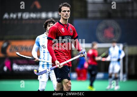 Brasschaat, Belgien. März 2024. Dragons' Felix Denayer wurde während eines Eishockeyspiels zwischen KHC Dragons und Gantoise am Sonntag, den 24. März 2024 in Brasschaat, am 18. Tag des ION Hockey League Wettbewerbs der belgischen Elitedivision, gezeigt. BELGA FOTO TOM GOYVAERTS Credit: Belga Nachrichtenagentur/Alamy Live News Stockfoto