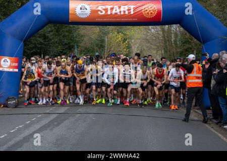 Brentwood, Großbritannien. März 2024. Brentwood Essex 24. März 2024 Brentwood Half Marathon, Brentwood Essex Credit: Ian Davidson/Alamy Live News Stockfoto