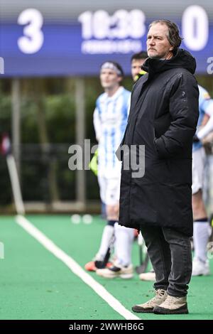 Brasschaat, Belgien. März 2024. Gantoises Cheftrainer Pascal Kina wurde während eines Hockeyspiels zwischen KHC Dragons und Gantoise am Sonntag, den 24. März 2024, in Brasschaat, am 18. Tag des ION Hockey League Wettbewerbs der belgischen Elitedivision, vorgestellt. BELGA FOTO TOM GOYVAERTS Credit: Belga Nachrichtenagentur/Alamy Live News Stockfoto