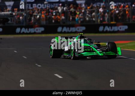 24. März 2024: Melbourne Grand Prix Circuit, Melbourne, Victoria, Australien; Formel 1 Grand Prix von Australien: Renntag; Nummer 24 tritt sauber Pilot Guanyu Zhou während des Rennens Stockfoto