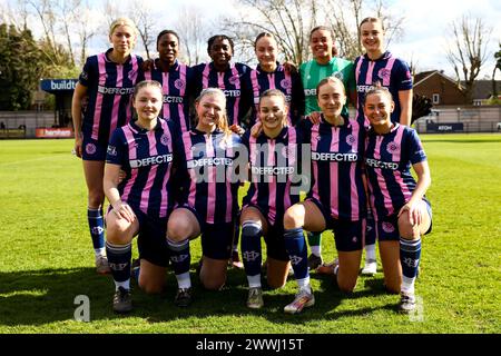 London, Großbritannien. März 2024. London, England, 24. März 2024: Spieler von Dulwich Hamlet starteten XI vor dem Spiel der London and South East Regional Womens Premier League zwischen Dulwich Hamlet und Sutton United am Champion Hill in London. (Liam Asman/SPP) Credit: SPP Sport Press Photo. /Alamy Live News Stockfoto