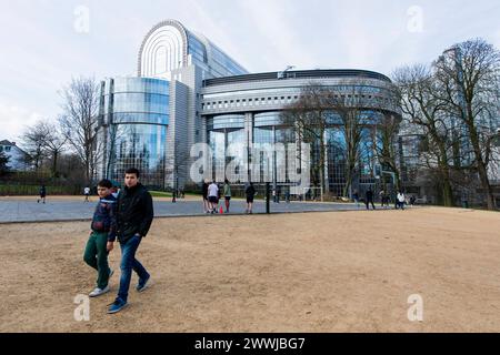 Europäisches Parlament, Brüssel, Gebäude Brüssel, Belgien. Das Hauptgebäude, in dem das Europäische Parlament arbeitet und zu Plenarsitzungen zusammentritt. Brussel Europäisches Parlament Brussel Belgie Copyright: XGuidoxKoppesx Stockfoto