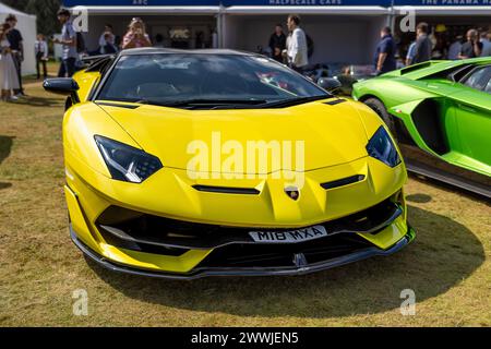 2021 Lamborghini Aventador SVJ LP 770-4, ausgestellt auf der Salon Privé Concours d’Elégance Motorshow im Blenheim Palace. Stockfoto