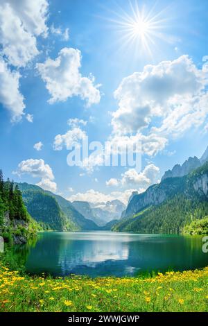 Gosausee, ein schöner See mit Bergen im Salzkammergut, Österreich. Stockfoto