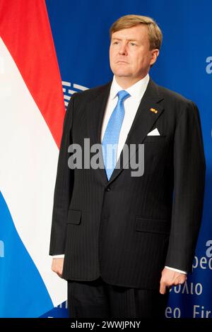 König Willem-Alexander Brüssel, Belgien. Der niederländische Königskönig Willem-Alexander besuchte das Europäische Parlament zu seiner Rede am 25. Mai 2016 Brussel Europaparlament Gewest Brussel Belgie Copyright: XGuidoxKoppesx Stockfoto