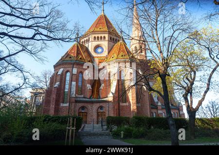 Die von Samu Pecz in Budapest entworfene reformierte Kirche Szilagyi Dezso Square Stockfoto